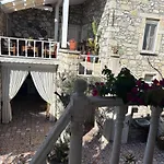 Morisiavlualacati فندق