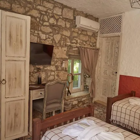 Morisiavlualaçatı Hotel