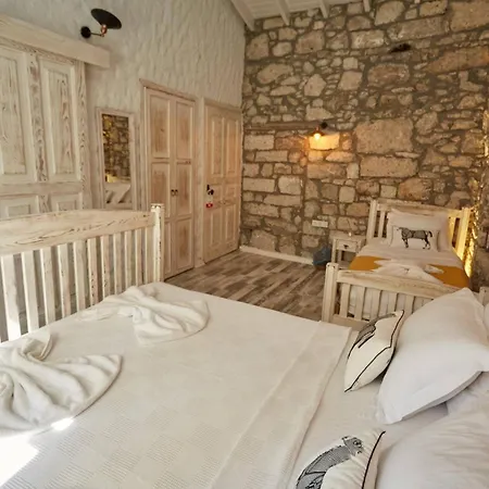 Hotel Morisiavlualaçatı *